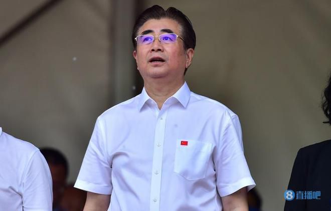 他掀开裙子舌头伸进去动漫软件